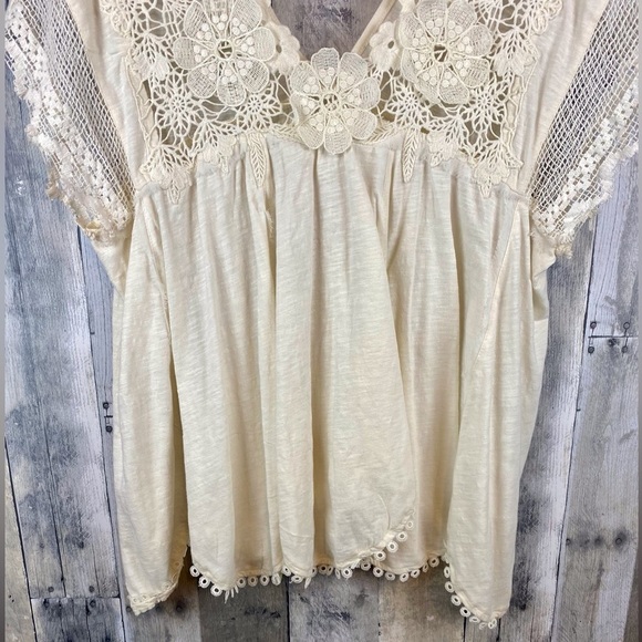 By Anthropologie V-Neck Lace Swing Top in Cream Ivory Size Medium. - Picture 6 of 16